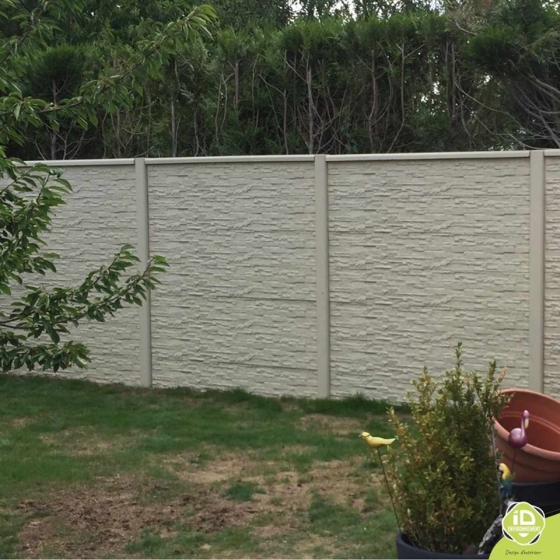 Poteau-cloture-beton-pierre-angle-ambiance-gris