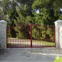 Portail-aluminium-battant-ajoure