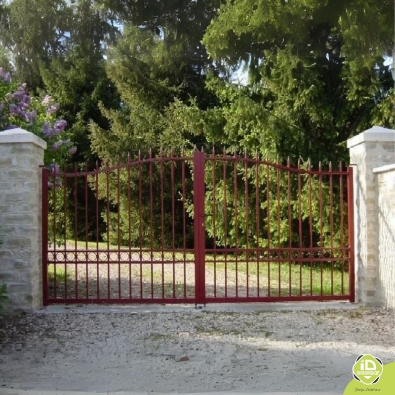 Portail-aluminium-battant-ajoure