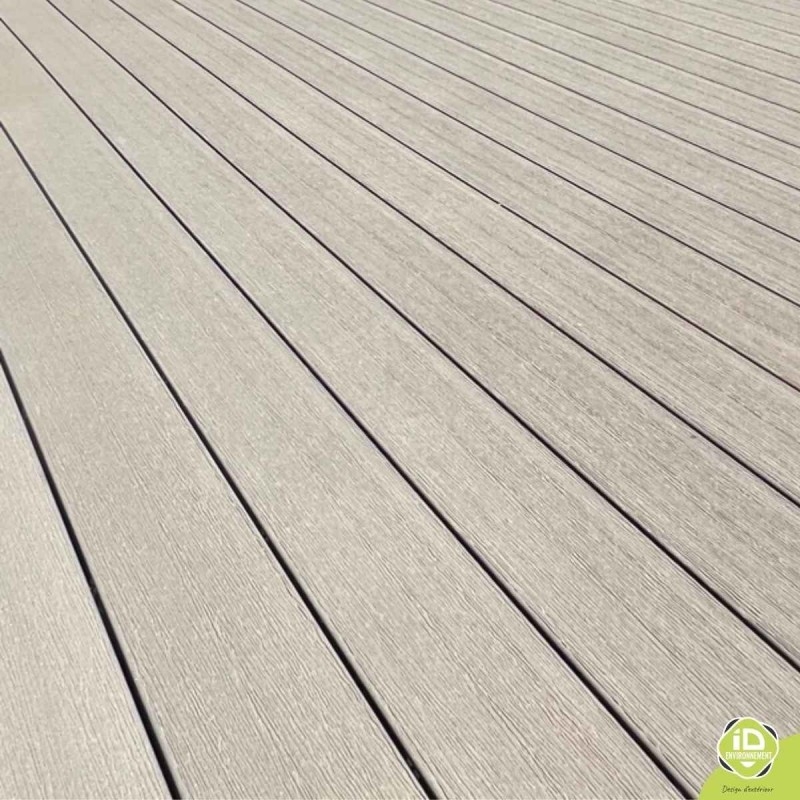 terrasse-composite-gris-clair