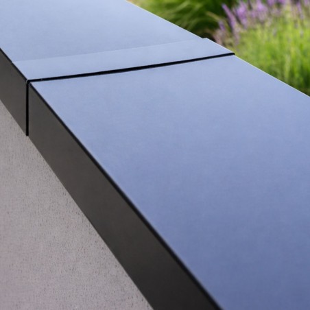 Détail finition éclisse de fermeture acier