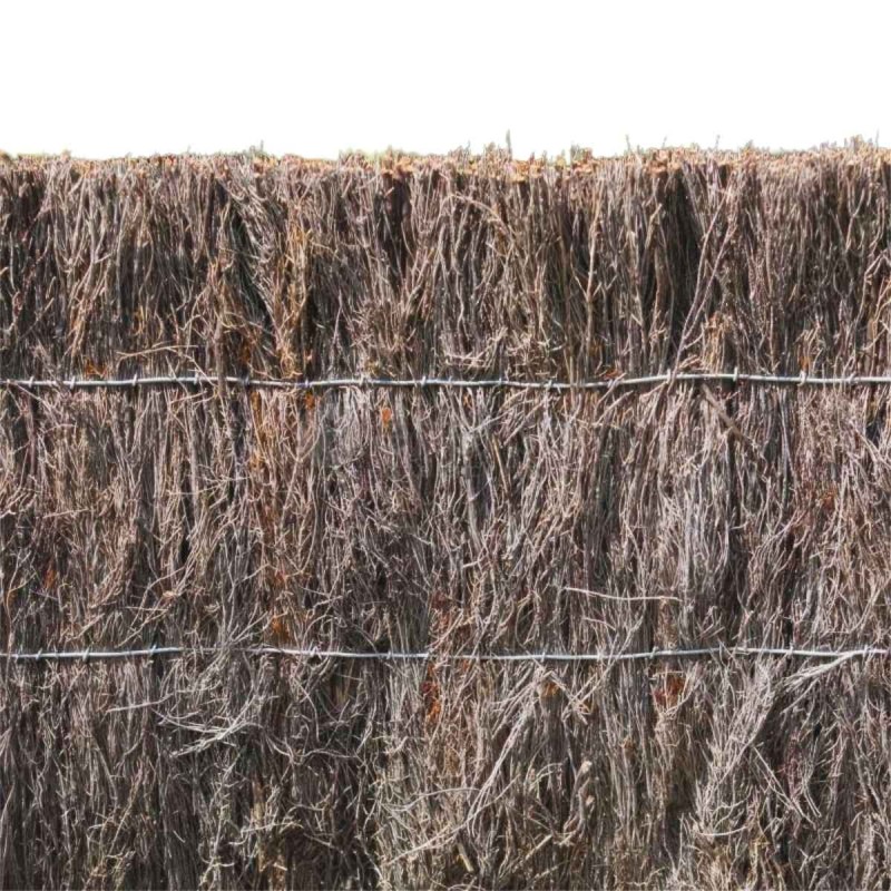 Clôture en brande de bruyère naturelle vue de face pour occultation de jardin et protection visuelle